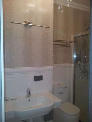 Отель Мини - Отель Д`Рами Алматы Стандартный двухместный номер с 1 кроватью или 2 отдельными кроватями-7